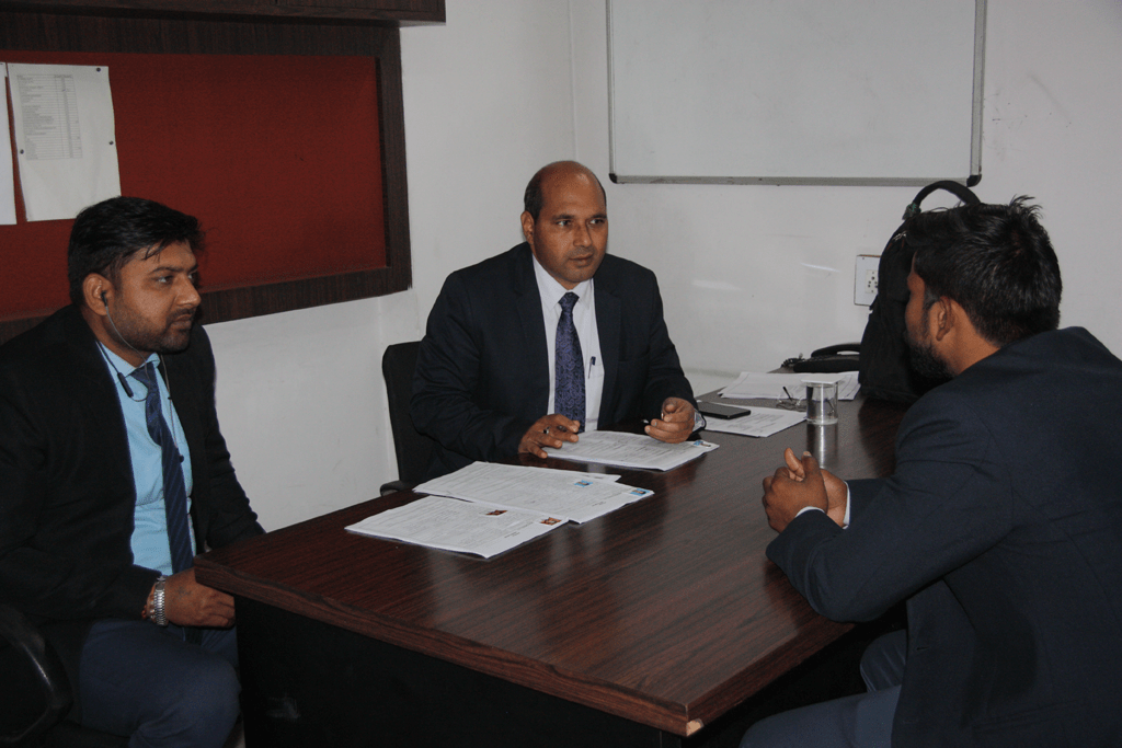 Recruitment drive of Neon Laboratories