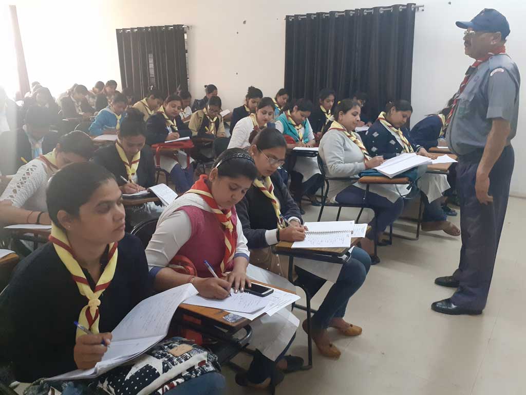 HDFC Pool Campus Drive